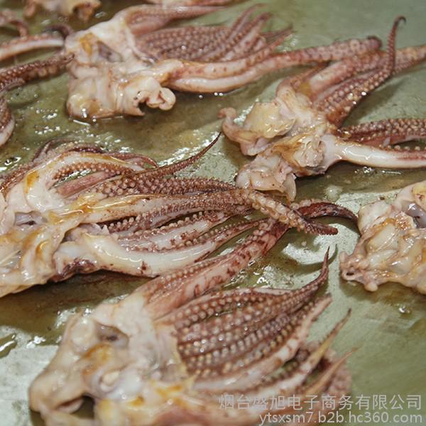 成都市场海味原料批发探秘 鱿鱼头与鳕鱼片的特色加工与供应